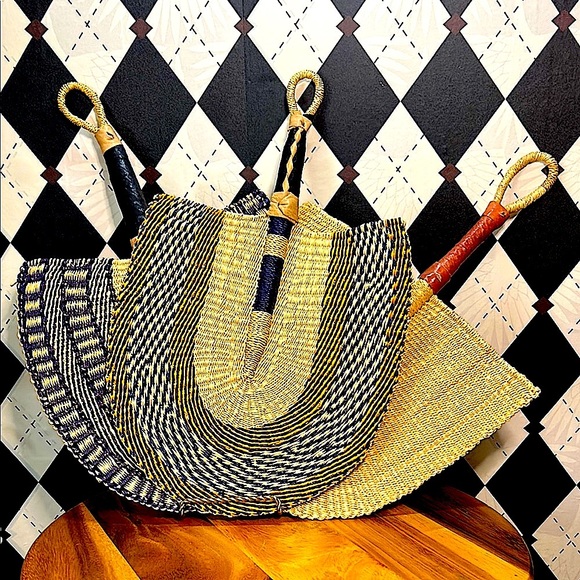 Set of 3 Handwoven African Bolga Fans – Natural Rattan Wall Art or Body Fans - Picture 4 of 15